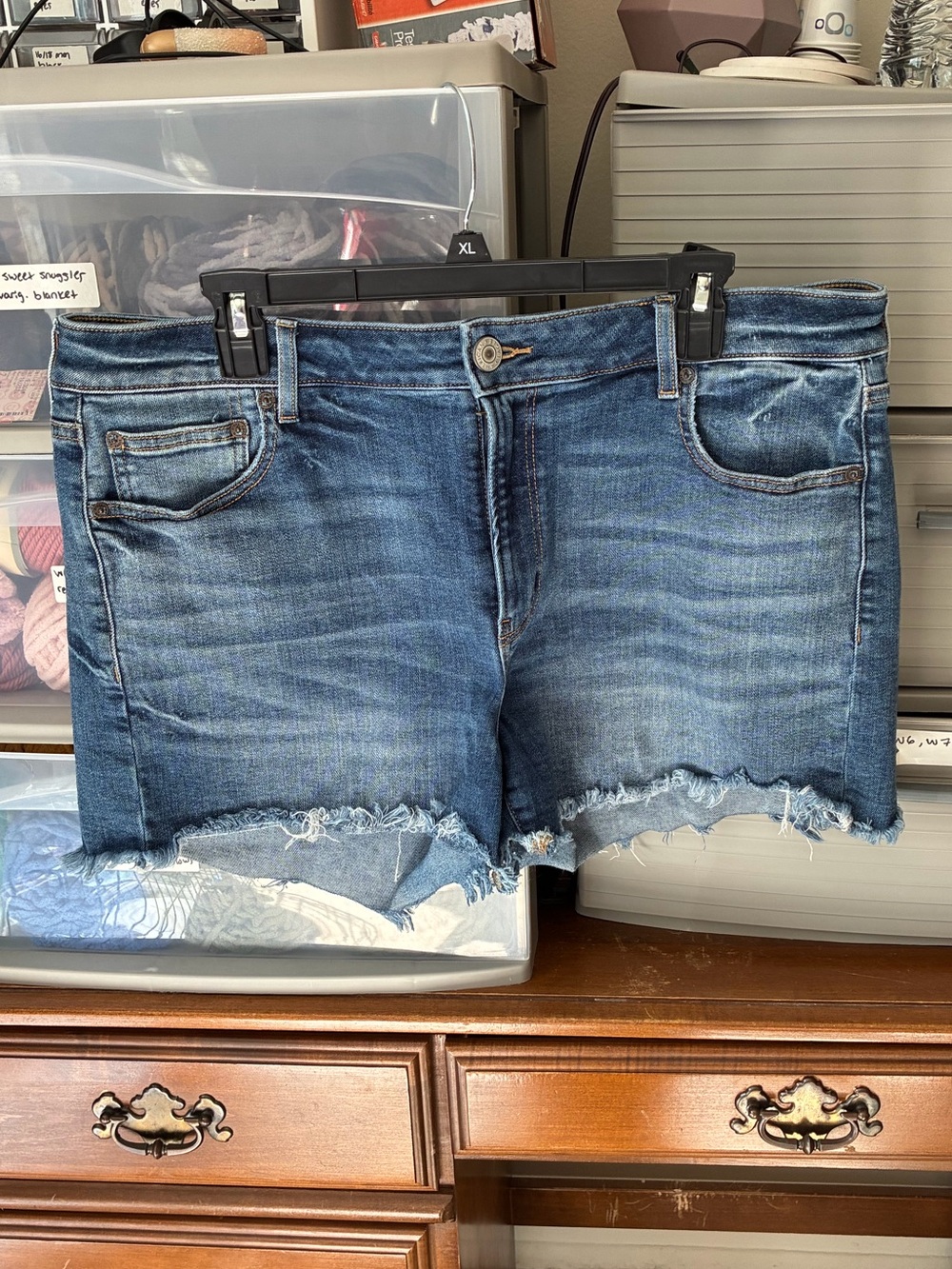 American Eagle Tomgirl Midi Denim Jean Shorts Size 16